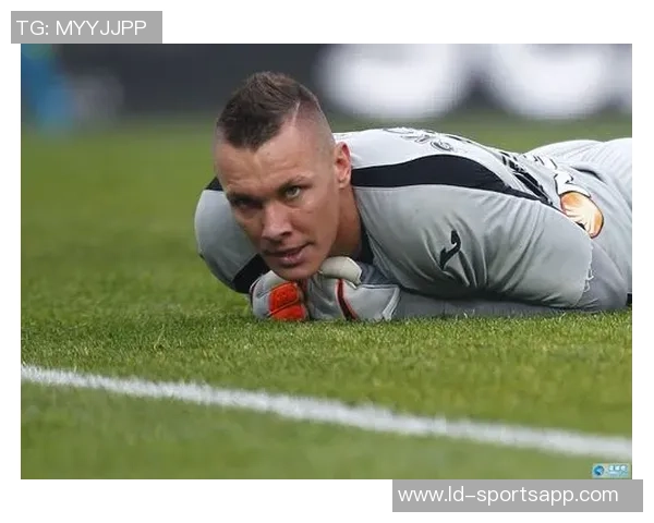 孔帕尼对年轻中场戴伯尔和查韦斯表现表示满意或将今夏外租发展